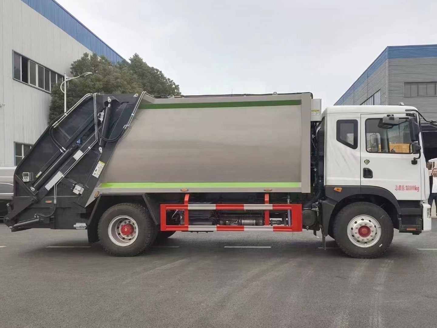 Dongfeng 12 CBM Compactor Garbage Truck