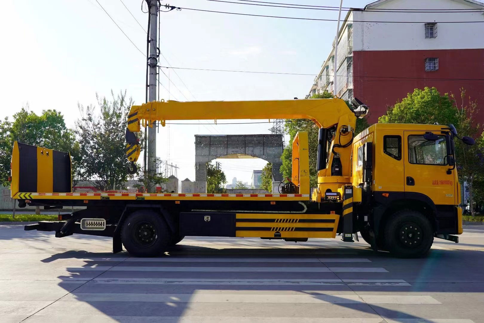 8 Ton Dongfeng 1 Pull 2 Cars Tow Wrecker Truck