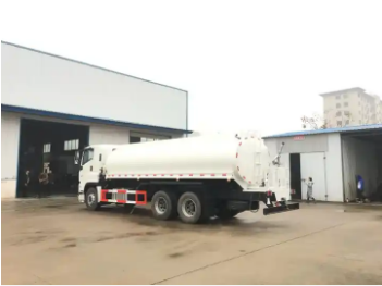 8CBM Water Tank Truck Sprinkler for Cleaning