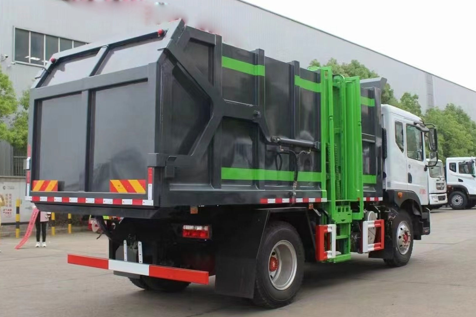 Garbage Truck