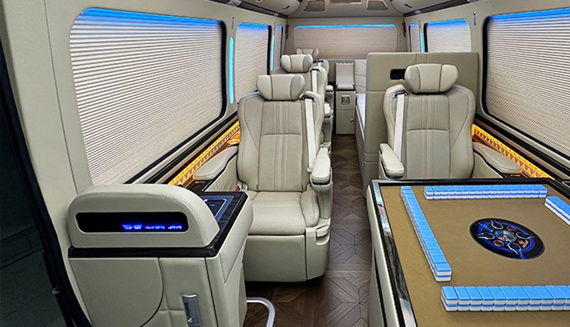 8 Seats Toyota Coaster with Bed and Mahjong Table