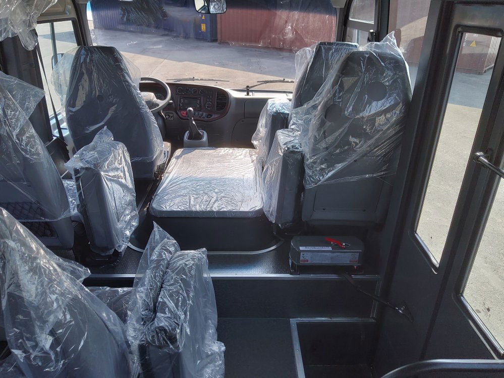 29 Seats Euro III Diesel Coaster Minibus
