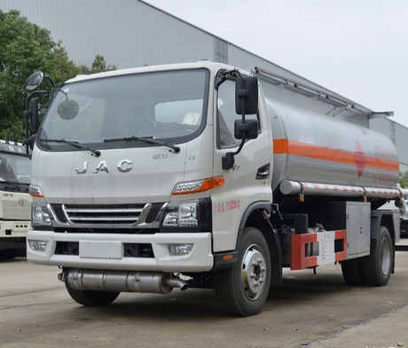 Hot Sale Diesel Gasoline Oil Tank Truck for Transport